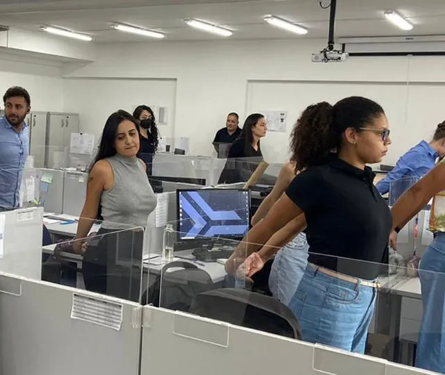 Ginástica laboral para alívio de estresse