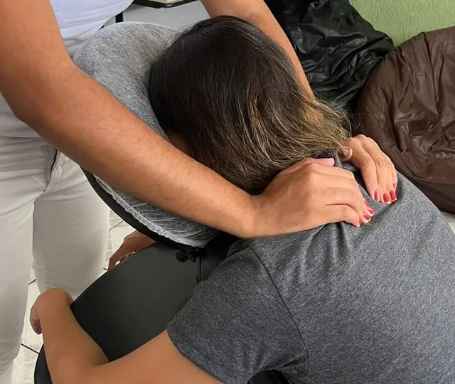 Locação de cadeira de quick massage