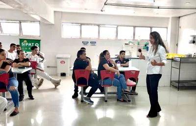 Palestras sobre trabalho em equipe na SIPAT