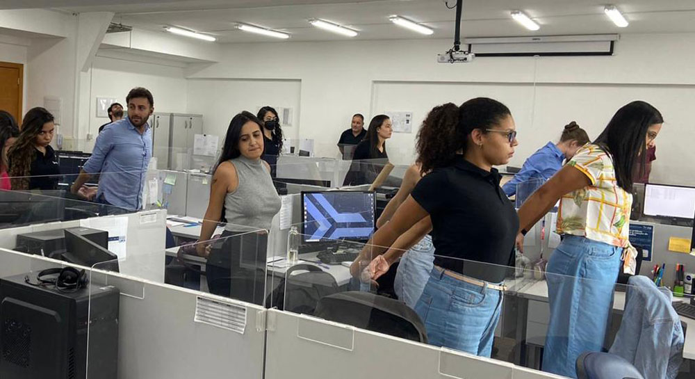 Ginástica laboral para alívio de estresse