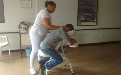 Quick massage para feiras e congressos